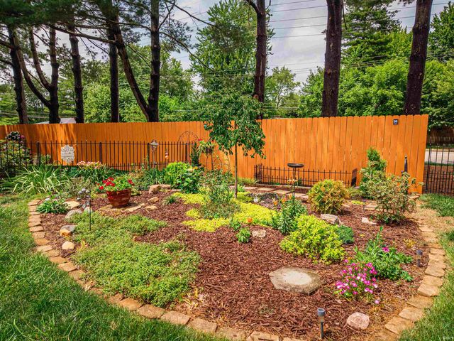 1617 Peach Court, Evansville, IN 47715