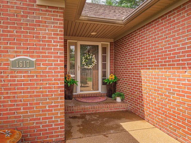 1617 Peach Court, Evansville, IN 47715