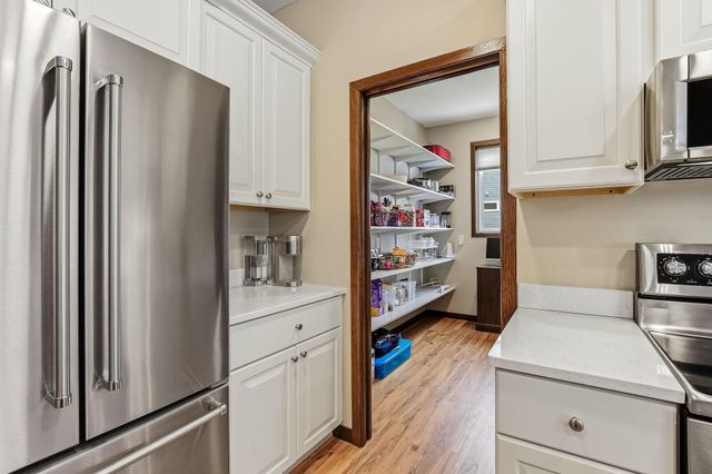 2075 13th Street NW, Faribault, MN 55021