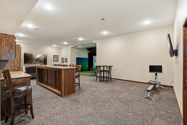 2075 13th Street NW, Faribault, MN 55021