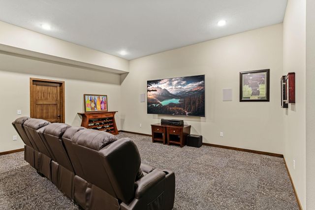 2075 13th Street NW, Faribault, MN 55021