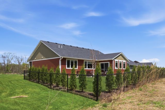 2075 13th Street NW, Faribault, MN 55021