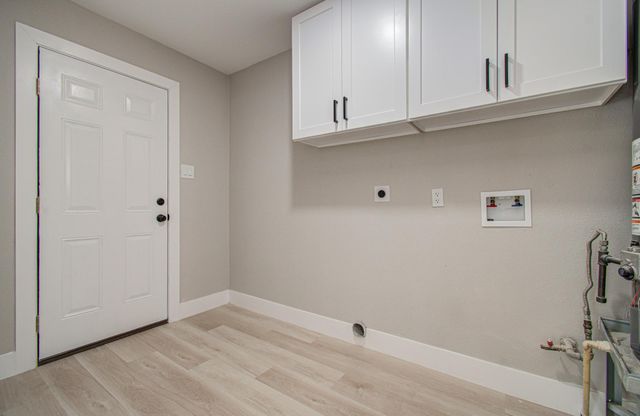 5731 Creekbend Drive, Houston, TX 77096