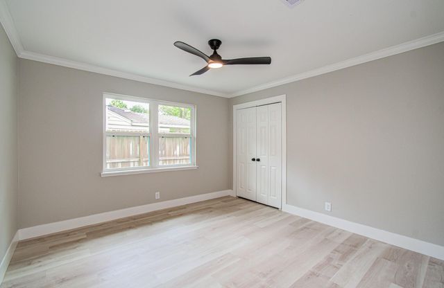 5731 Creekbend Drive, Houston, TX 77096