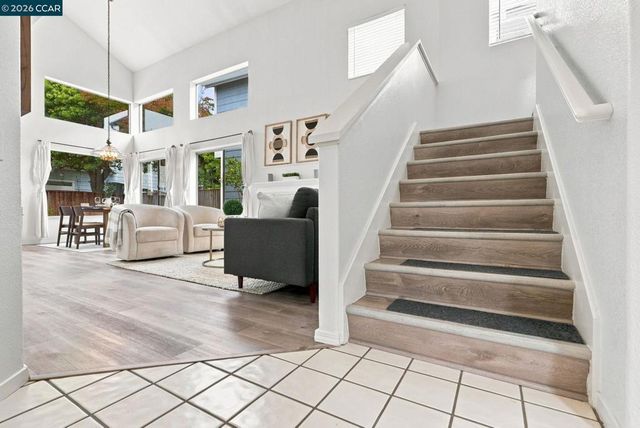 11 Seabreeze Dr, Richmond, CA 94804
