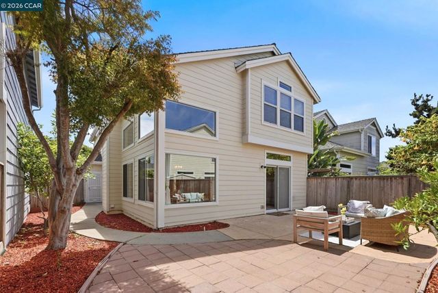 11 Seabreeze Dr, Richmond, CA 94804