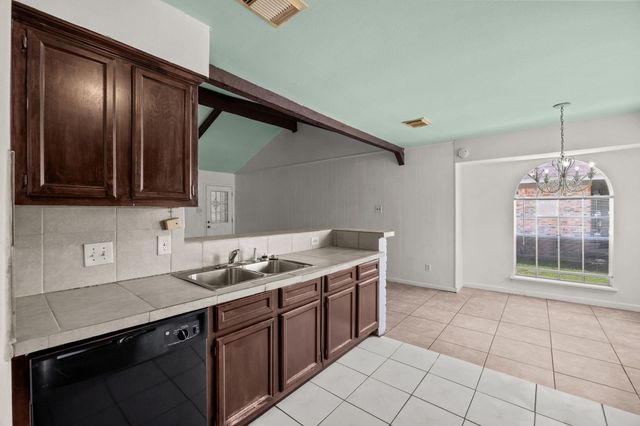 6619 Indian Lake Drive, Houston, TX 77489