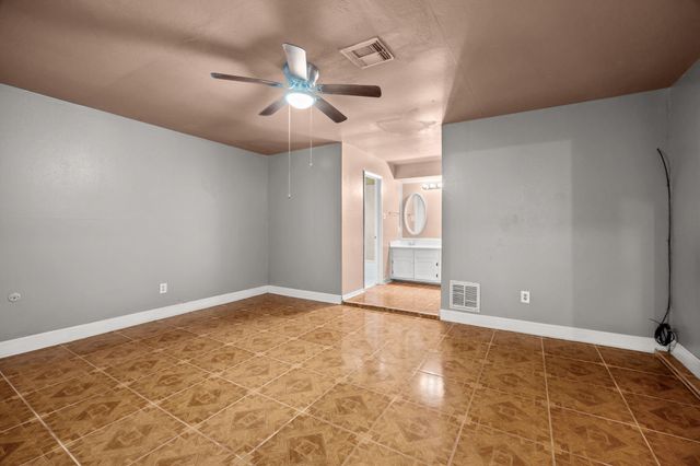 6619 Indian Lake Drive, Houston, TX 77489