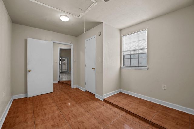 6619 Indian Lake Drive, Houston, TX 77489