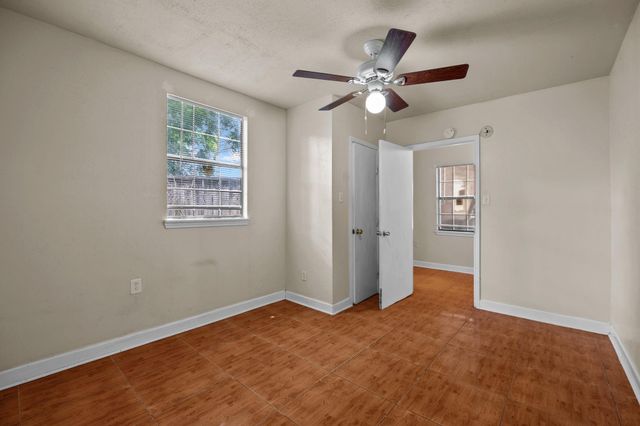 6619 Indian Lake Drive, Houston, TX 77489