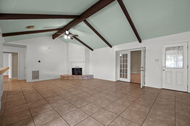 6619 Indian Lake Drive, Houston, TX 77489