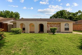 6619 Indian Lake Drive, Houston, TX 77489