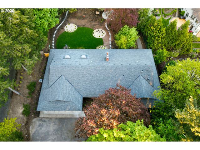 6200 Sw ROUND HILL Way, Portland, OR 97221