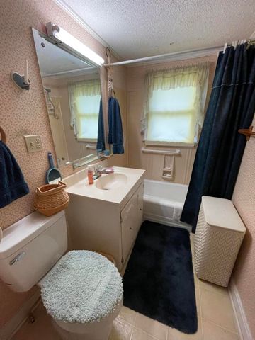 321 Dawson Street, Eutawville, SC 29048