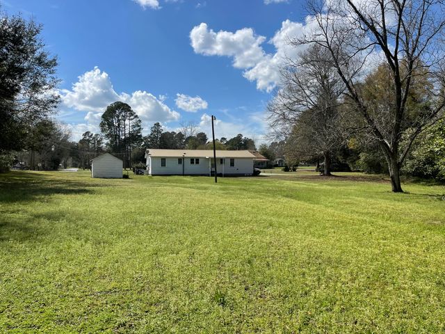 321 Dawson Street, Eutawville, SC 29048