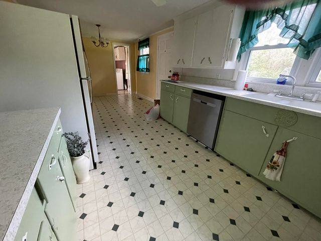 321 Dawson Street, Eutawville, SC 29048