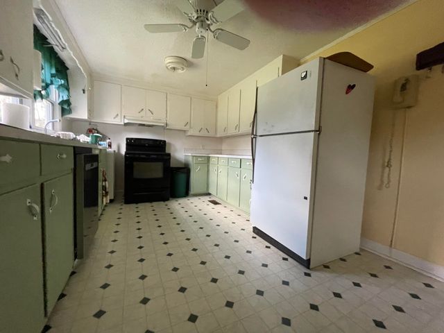 321 Dawson Street, Eutawville, SC 29048