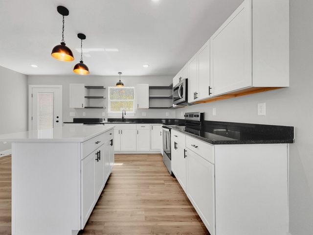 95 Scenic Ln, Hartsville, TN 37074