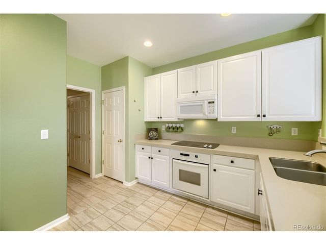 7594 Pineridge Trl, Castle Rock, CO 80108