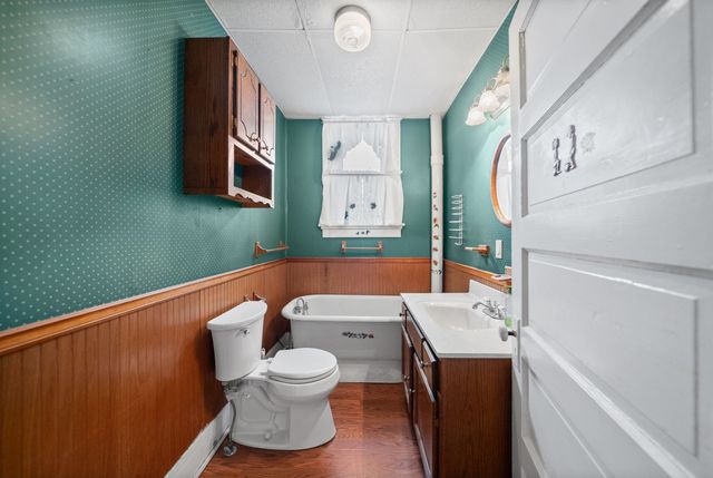 112 E Park St, Guthrie, KY 42234