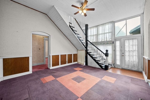 112 E Park St, Guthrie, KY 42234
