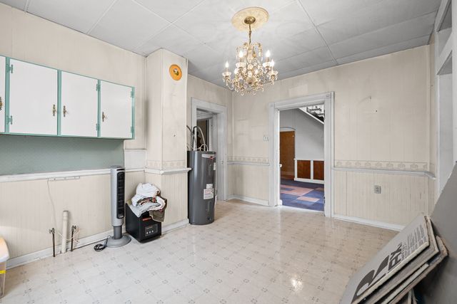 112 E Park St, Guthrie, KY 42234