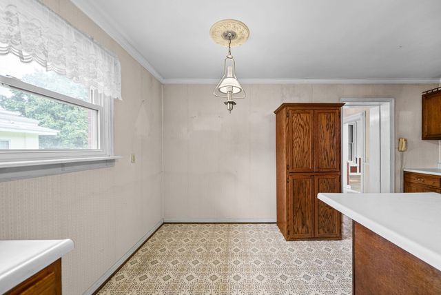112 E Park St, Guthrie, KY 42234