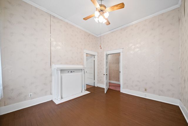 112 E Park St, Guthrie, KY 42234