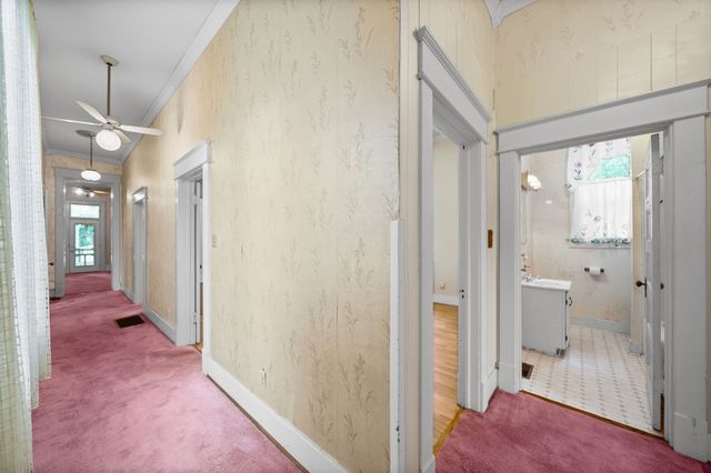 112 E Park St, Guthrie, KY 42234