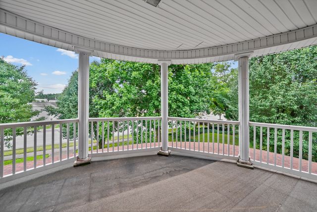 112 E Park St, Guthrie, KY 42234