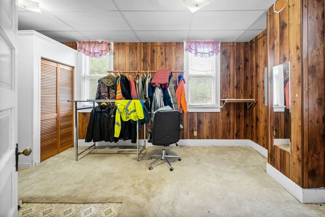 112 E Park St, Guthrie, KY 42234