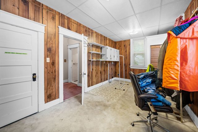 112 E Park St, Guthrie, KY 42234