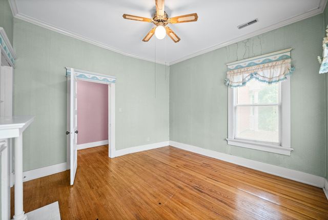 112 E Park St, Guthrie, KY 42234