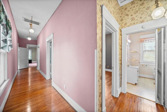 112 E Park St, Guthrie, KY 42234