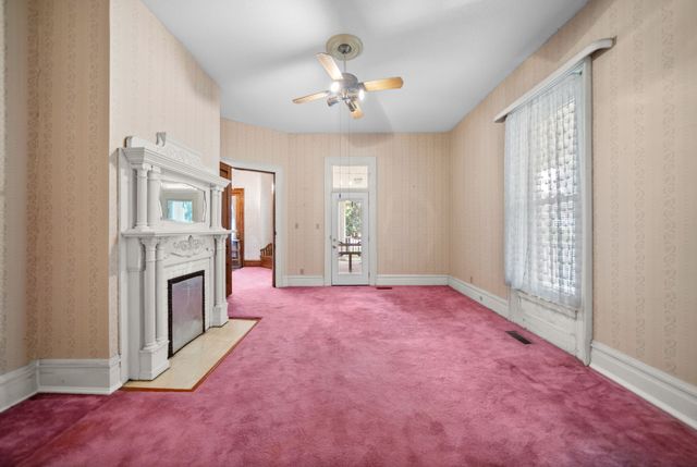 112 E Park St, Guthrie, KY 42234