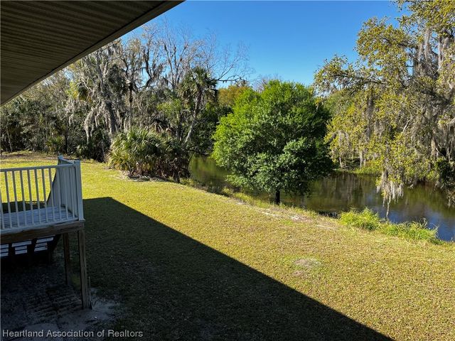 584 Cross Creek Lane, Wauchula, FL 33873