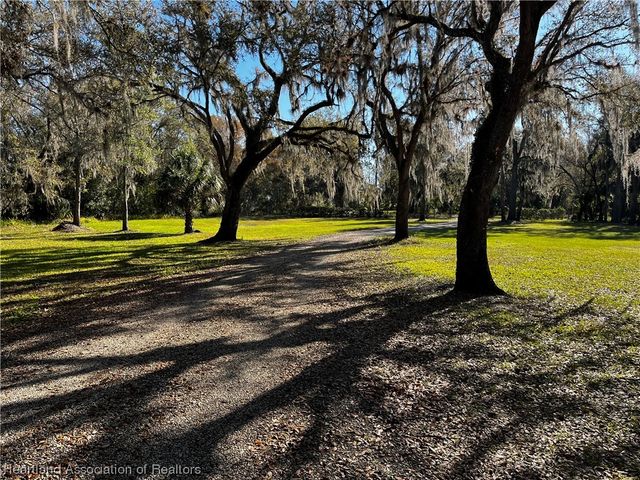 584 Cross Creek Lane, Wauchula, FL 33873