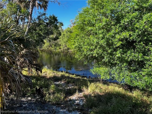 584 Cross Creek Lane, Wauchula, FL 33873