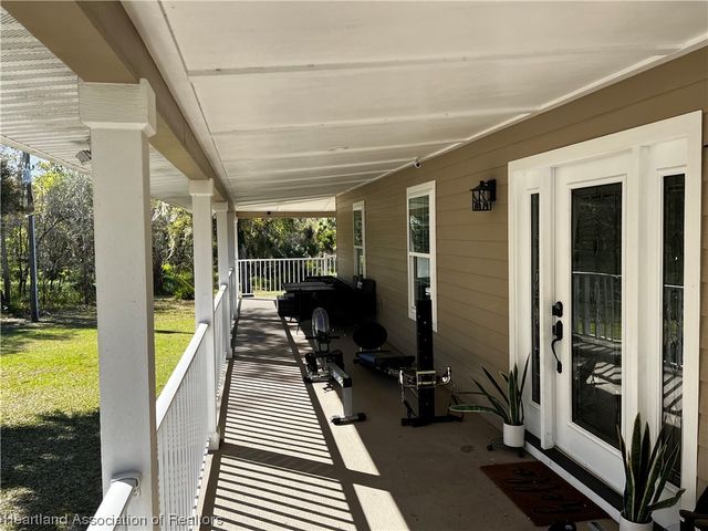 584 Cross Creek Lane, Wauchula, FL 33873