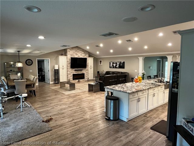 584 Cross Creek Lane, Wauchula, FL 33873