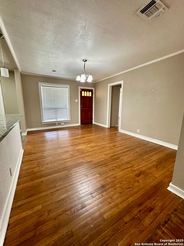 622 Blue Ridge, San Antonio, TX 78228