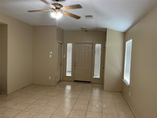 317 Tudor House RD, Pflugerville, TX 78660