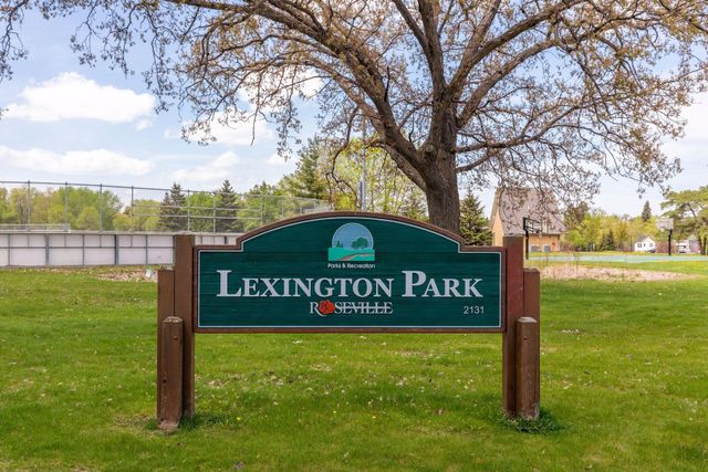 1171 Shryer Avenue W, Roseville, MN 55113