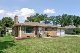 1171 Shryer Avenue W, Roseville, MN 55113
