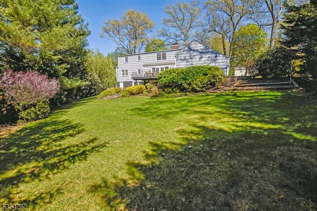 55 Rotary Dr, Summit City, NJ 07901