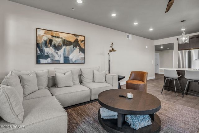 1134 W Helling Circle 6-101, Heber City, UT 84032