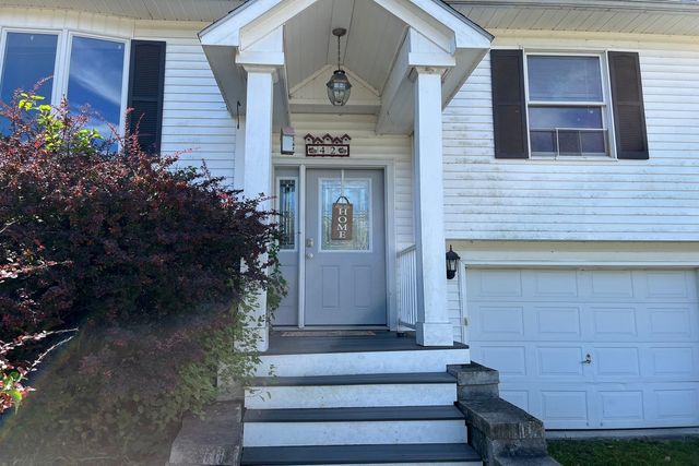 42 Stone Ridge Drive, Rutland City, VT 05701