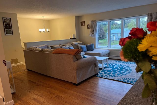 42 Stone Ridge Drive, Rutland City, VT 05701