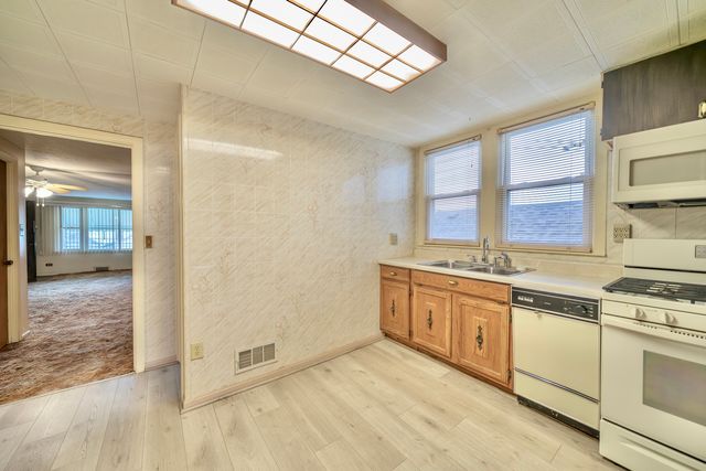 4130 N Ottawa Avenue, Norridge, IL 60706