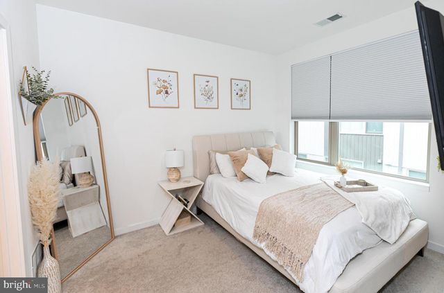 3123 BEACHVIEW LN, Philadelphia, PA 19125